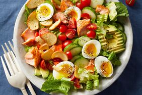 Smoked Salmon Salad with Everything Bagel Seasoning