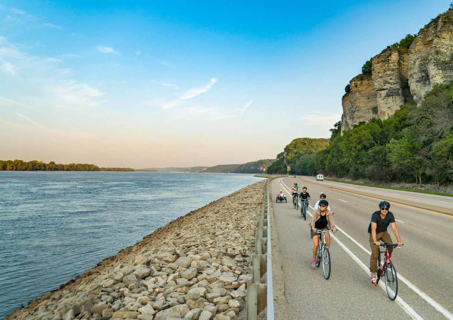 San Vadalabene Great River Road Bike Trail, Grafton